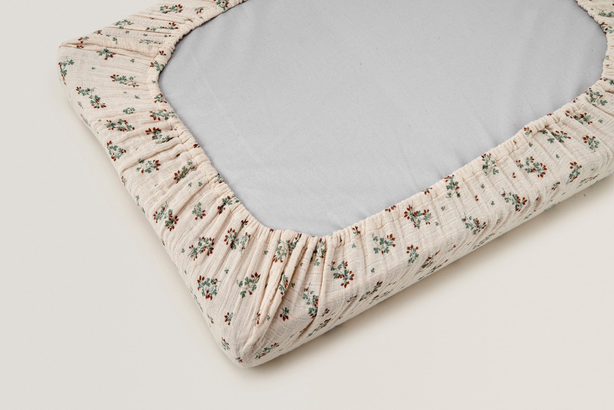 Clover" muslin fitted sheet for FREDERICK and PAUL